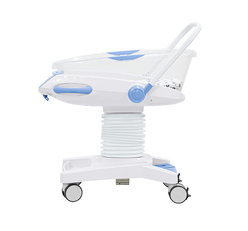 Baby Bassinet with music - Image 3