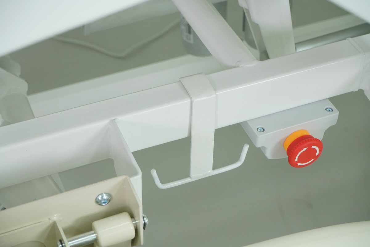 Fully Electric Hospital Bed Height Adjustable - Image 6