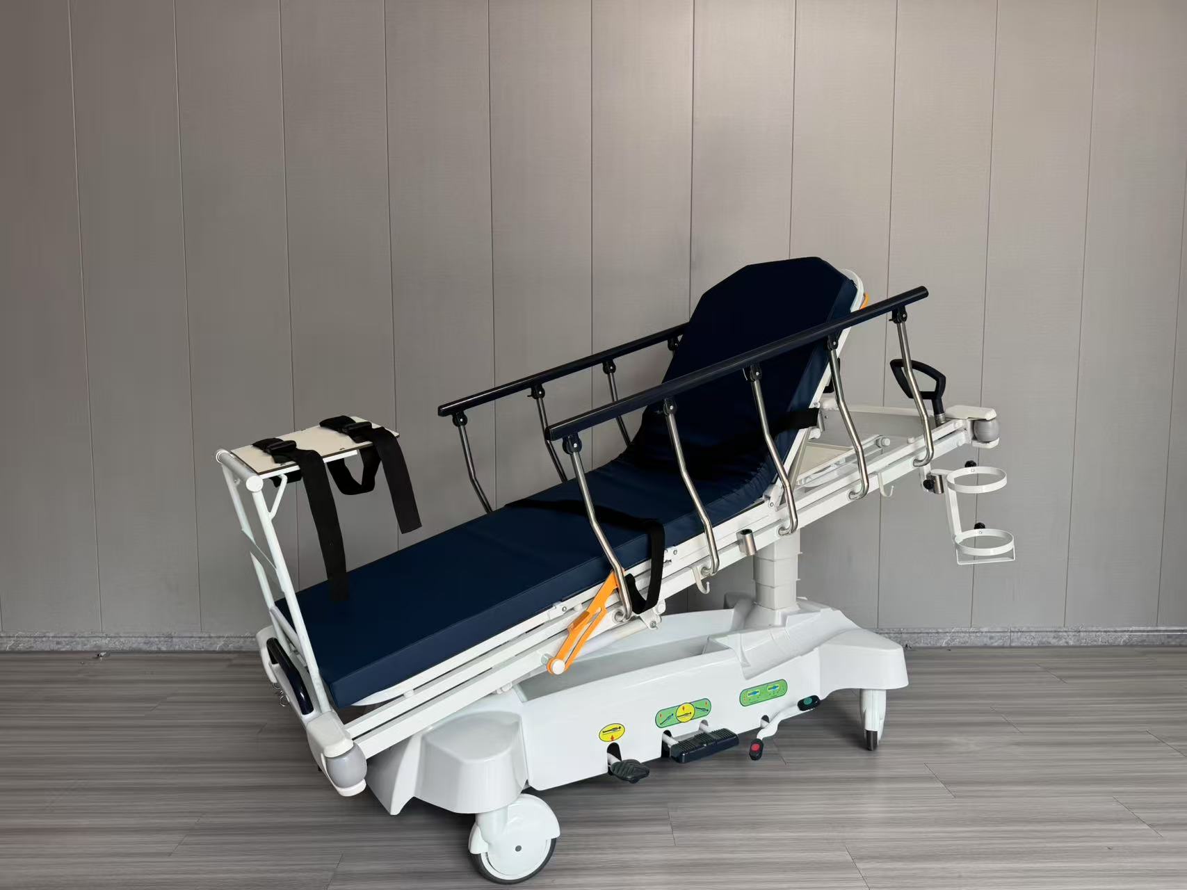 Hydraulic Patient Emergency Stretcher - Image 8