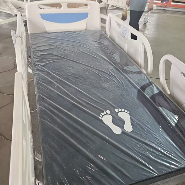 Flame-resistant PVC_ TPU