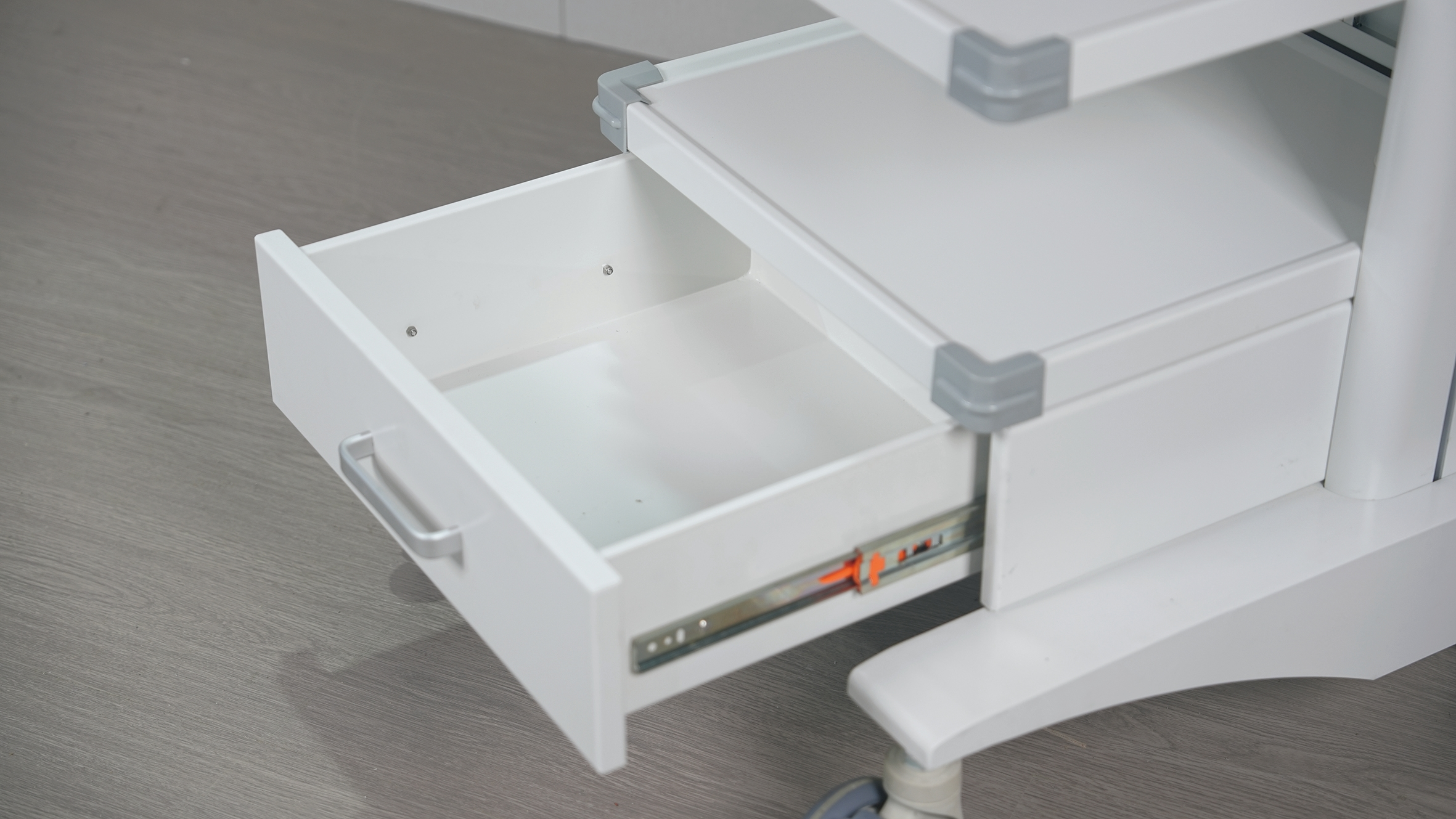 Endoscope Trolley - Image 3